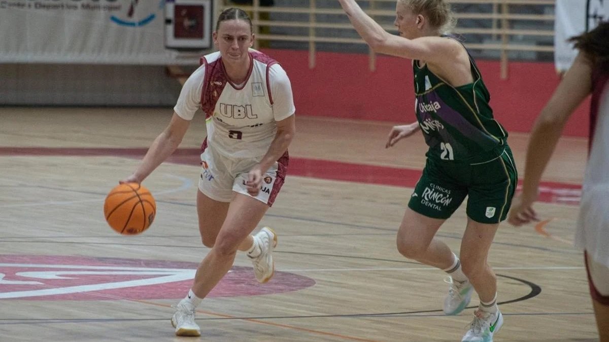 CompeticionFEB's tweet image. 🔵 MVP #LFChallenge: Linda Van Schaik (@SchaikLinda), una MVP de los Países Bajos para las ambiciones altas

▶ Su brillo en la 🇯5⃣ impulsó al Bosonit @cdunibasket en la tabla

📊 26 val ➡️ 30 puntos, 1 rebote y 3 faltas rec.

🖐 Quinteto ideal ⬇
feb.es/2025/10/26/bal…