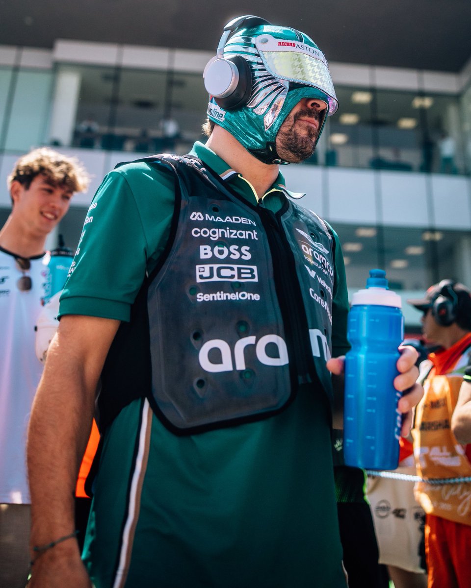 The Drivers' Parade vibes were off the scale 😅✨

#F1RP #MexicoGPRP