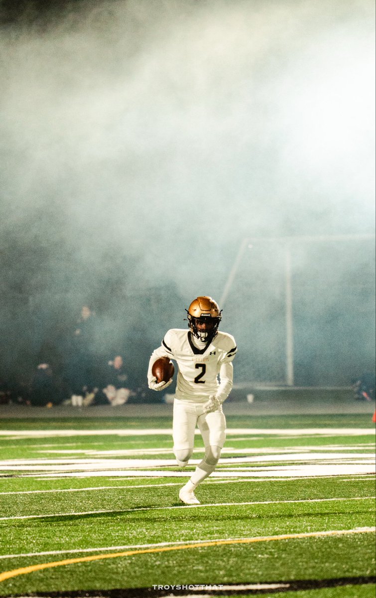 Check out my week Reg. Season highlights.EVERY CLIP IS A HIGHLIGHT.8-1 Season, 1 seed in the playoffs. 
Stats:
⭐️726 Receiving yards 
⭐️1000AP Yards
⭐️37 Catches
⭐️12 Touchdowns 
<a href="/CoachShen/">Anthony Sheehan</a> <a href="/HLR_FOOTBALL/">Richards Football</a> <a href="/PrepRedzoneIL/">Prep Redzone Illinois</a> <a href="/EDGYTIM/">Timothy “EDGYTIM” OHalloran</a> 
hudl.com/v/2T4edM