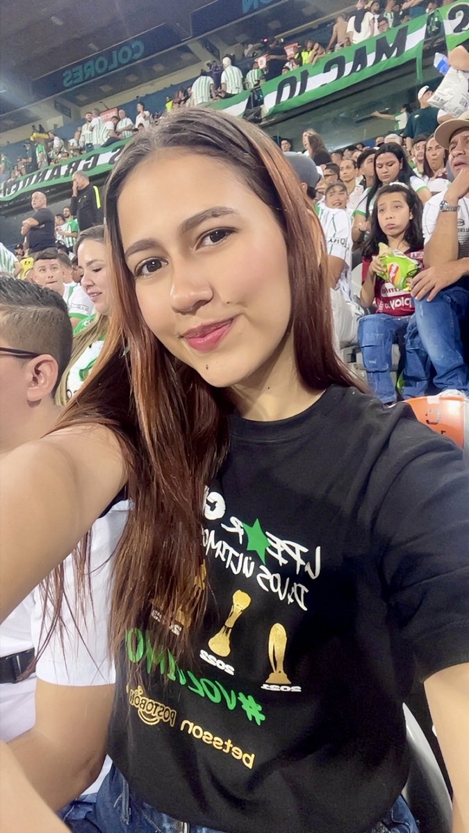 jamt21_'s tweet photo. Domingo de ir linda al clásico paisa 🇳🇬✨ https://t.co/ts0RvmG2rR