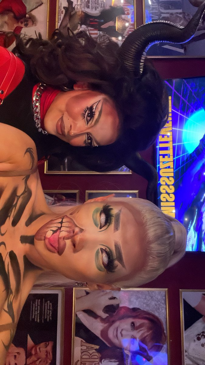 This is a Liz stan household only