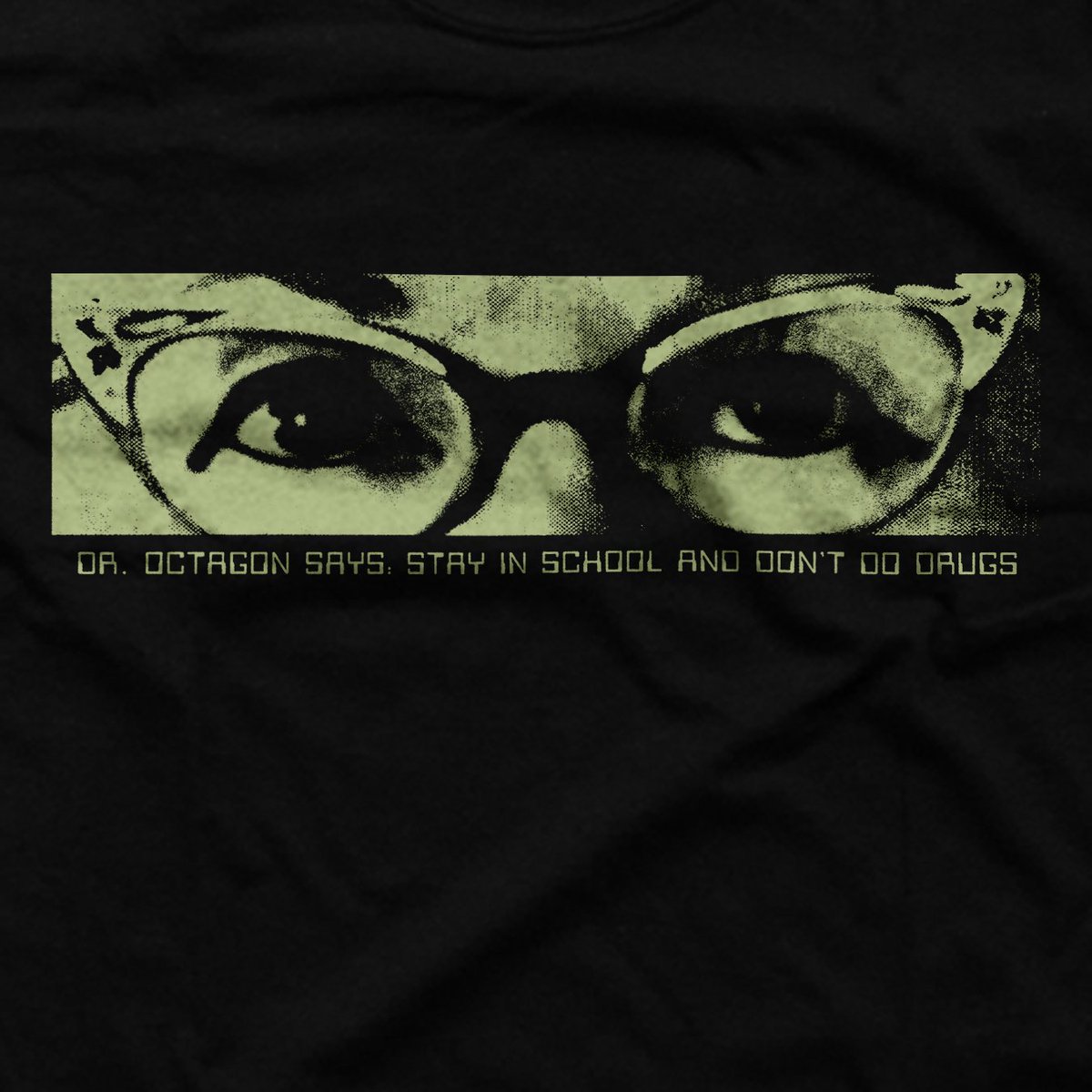 DiggyScott's tweet image. OH SHIT THERE'S A HORSE IN THE HOSPITAL