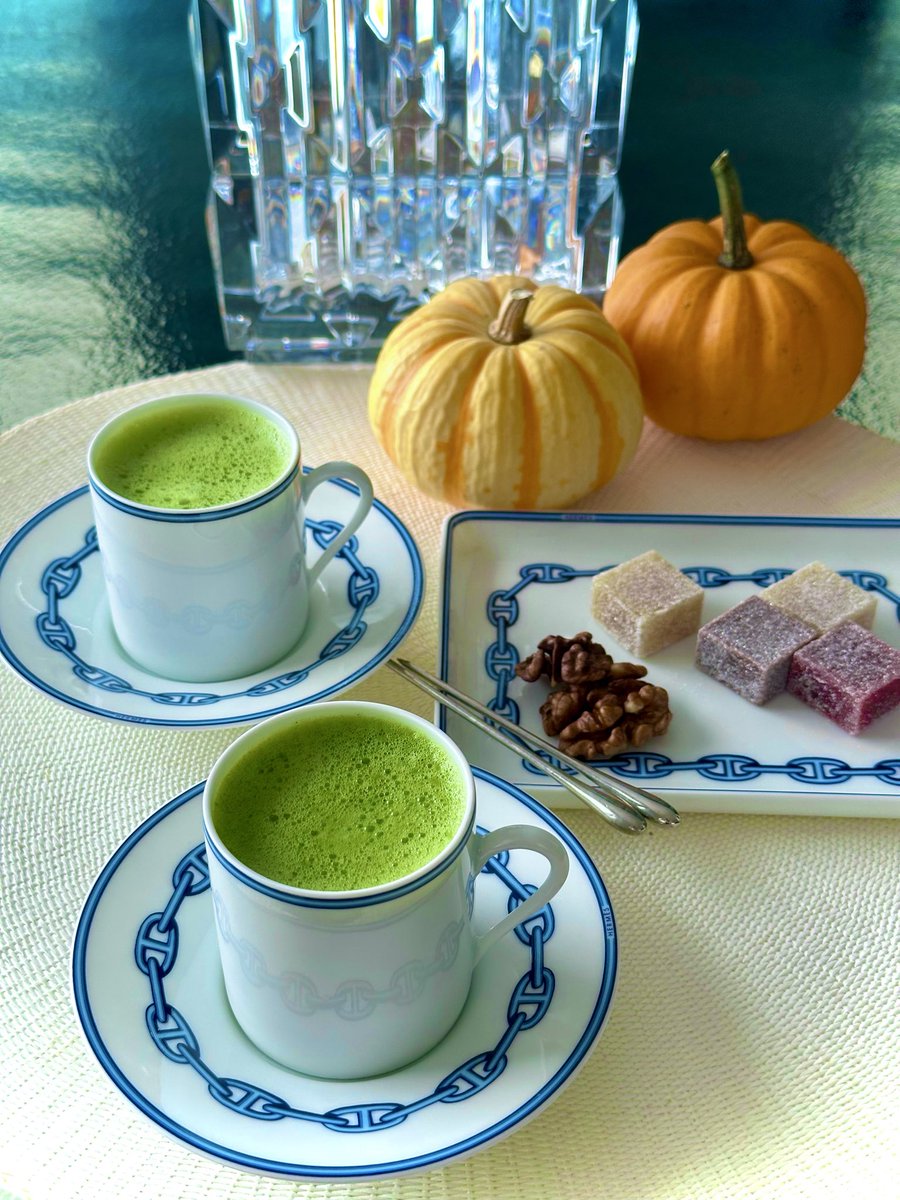 2点ロディ◾️蔵から焦がしミルクティー色の美しい釉薬の抹茶茶碗が出て来た。 Dee on X