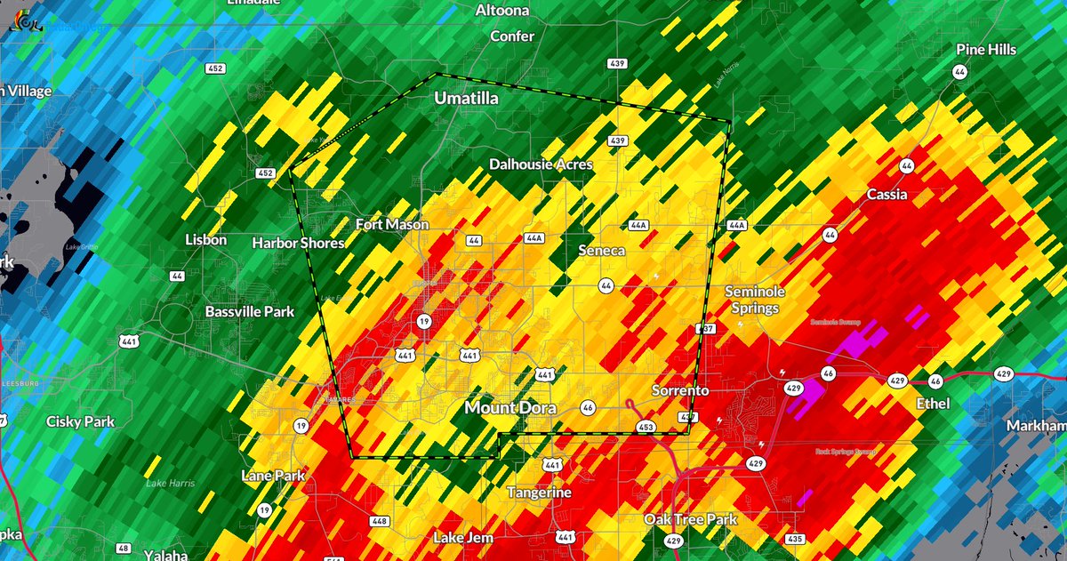 MaxVelocityWX's tweet image. BREAKING: FLASH FLOOD EMERGENCY IN MOUNT DORA, FLORIDA!

15-18" of rain has fallen, 2-3"+ more rain is coming. Get to higher ground now!