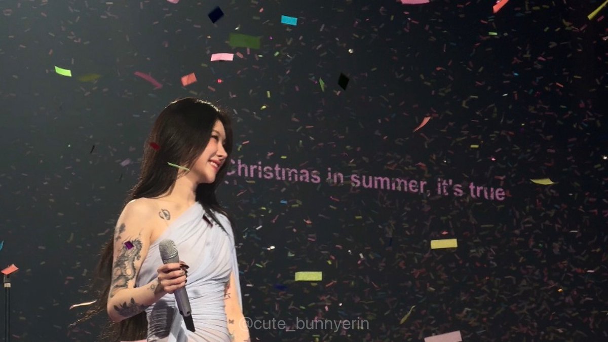 It’s another season with you
Christmas in summer , it’s true

어떻게 이런 가사를 쓰시는 거예요…ㅜㅜ
#백예린 #yerinbaek