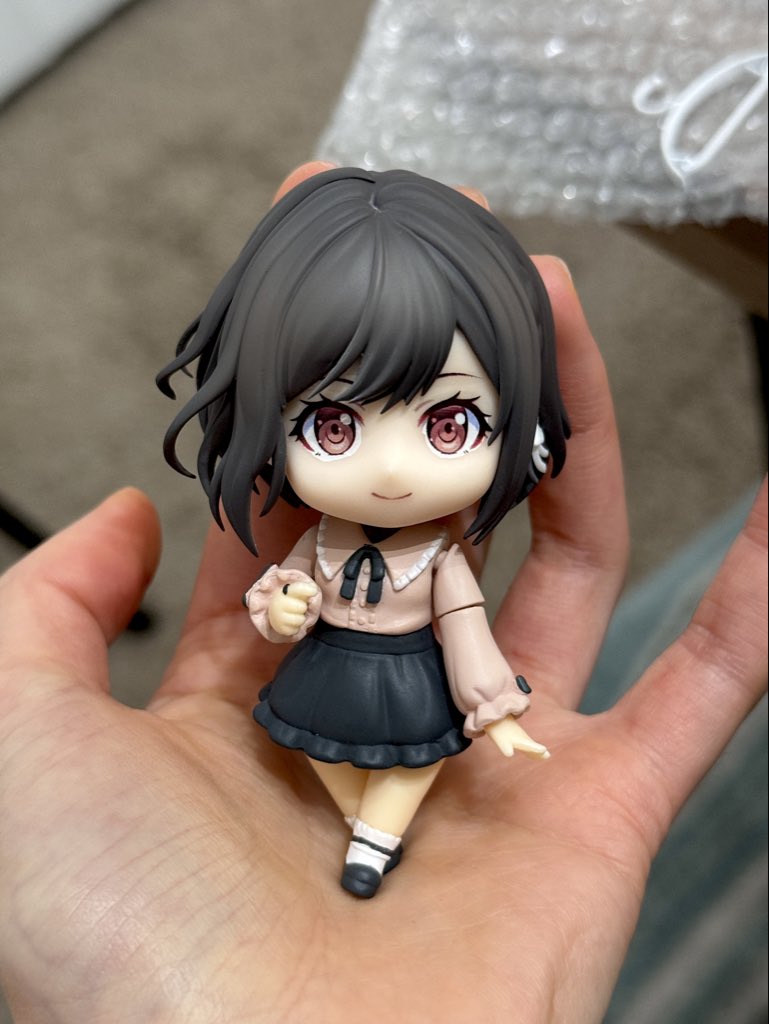 been getting into plastic lately 🦔 ena nendo is mostly complete