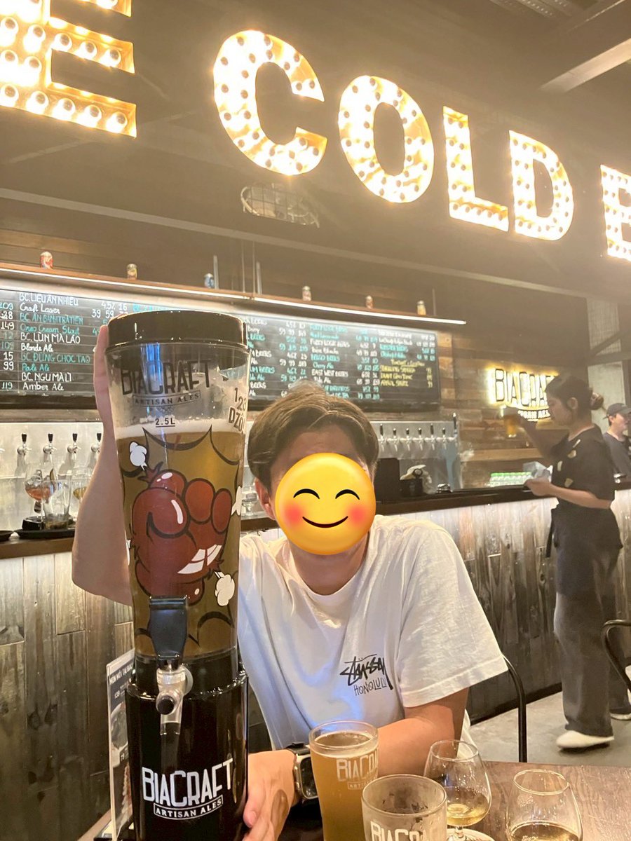 休暇をいただきタイ、ベトナムと旅行してきました✈️
友人に会ったり、新たに知り合いが増えたり、ガパオライス食べたり、ゴルフしたり、フォー食べたり、観光したり、大満喫・大満足でした。

今日からまた仕事頑張りますか🤢