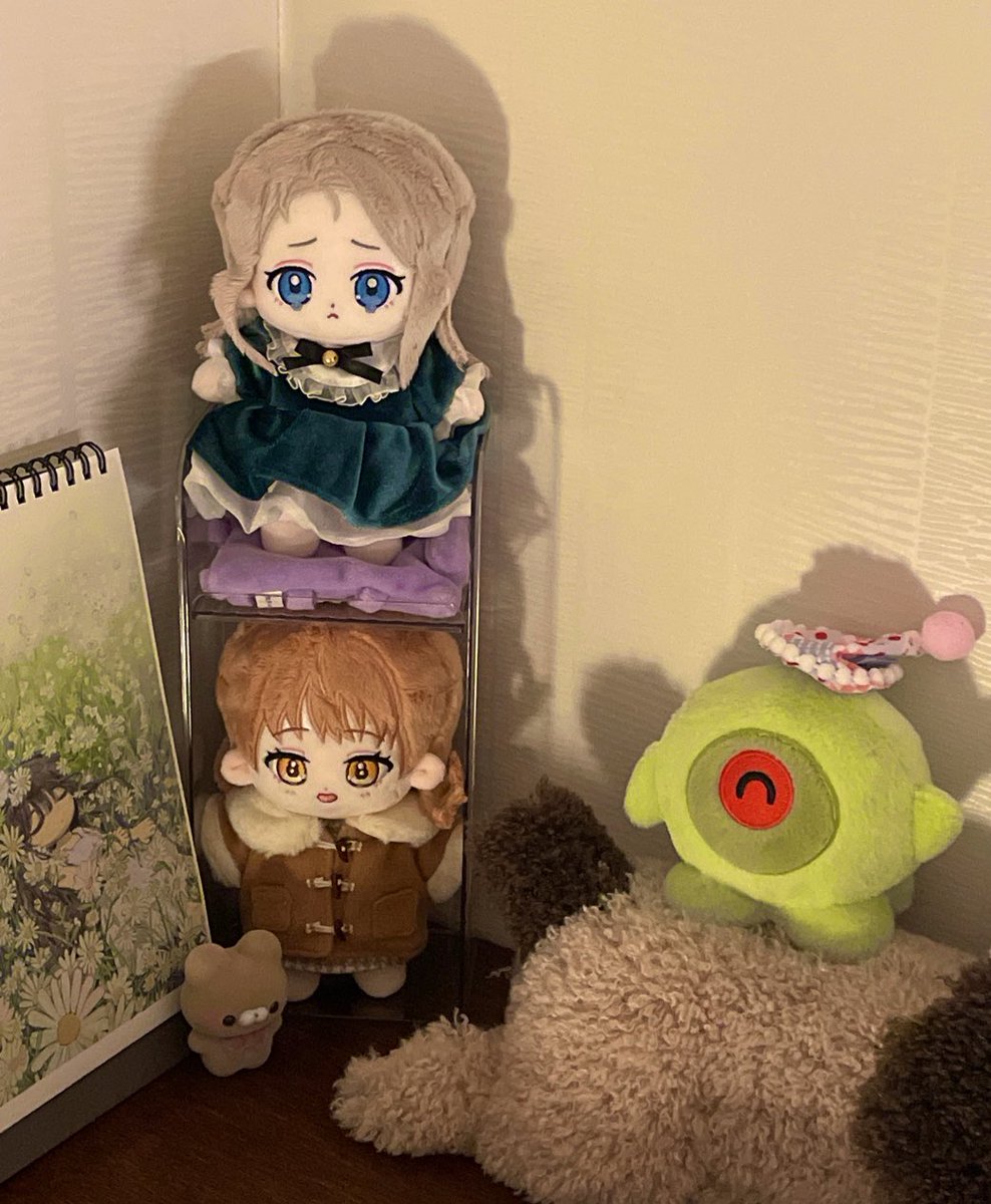 #내데뷔  친구에게 뽀려온 사진… 우리 두 공듀들 귀하신 이착헌 분과 함께 귀엽게 찰칵*^^*