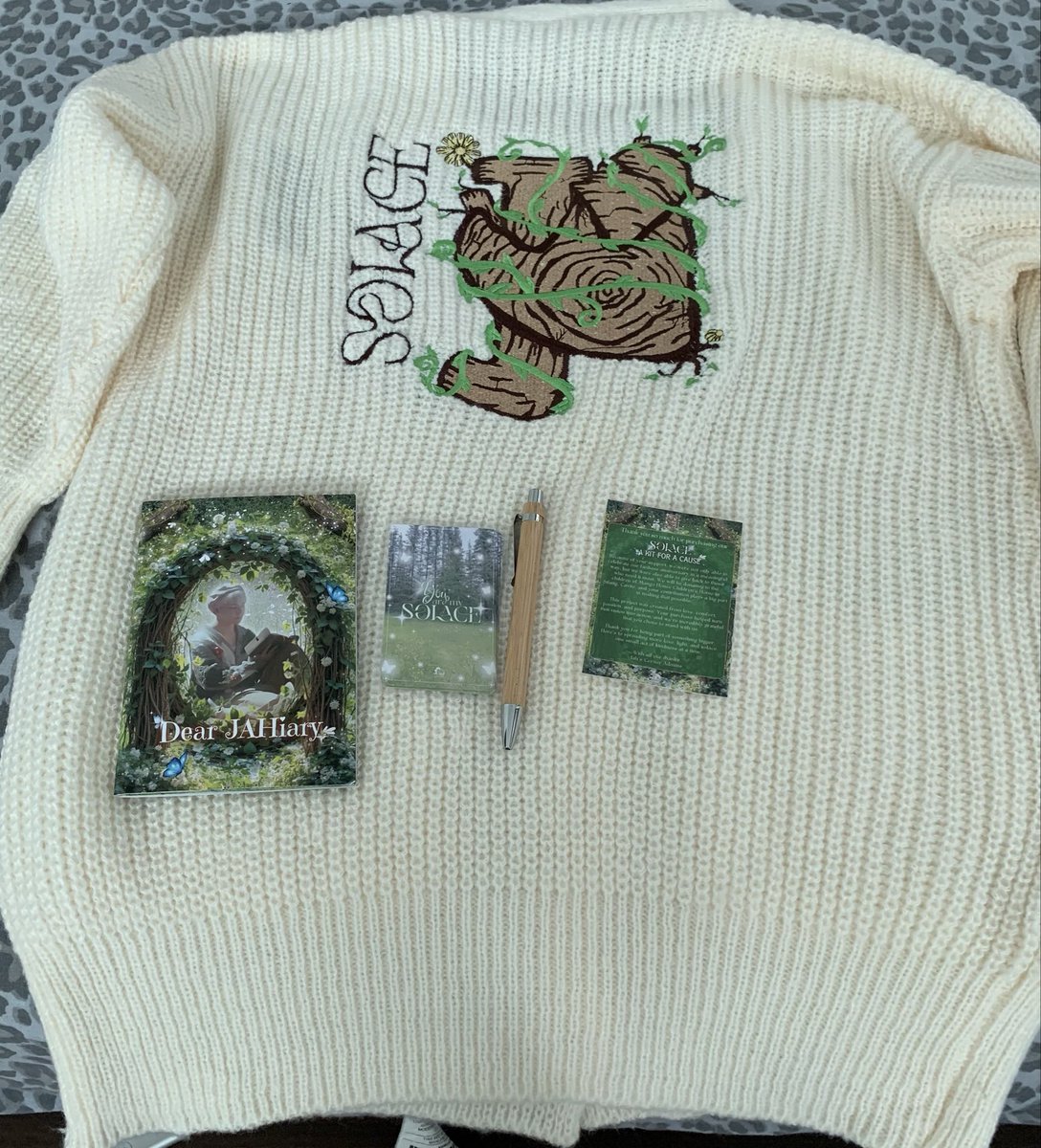 <a href="/JAHsCORNer/">Jah's Corner Official</a> 
<a href="/justintdedios/">justin</a> #SB19_JUSTIN
#JahsCornerSOLACEKit

Received and thank you. ☺️