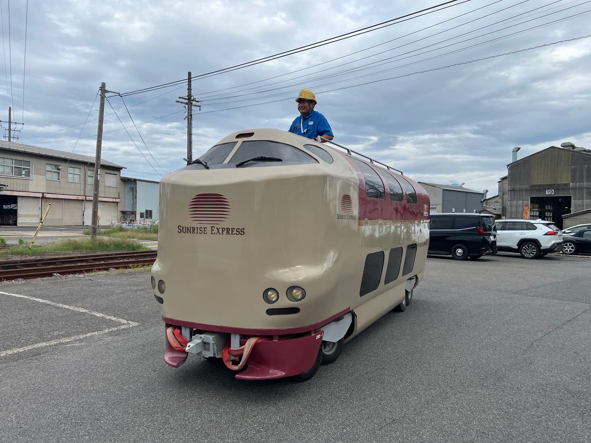 トレインボックス【公式】＠ジェイアール西日本商事(株) (@TRAIN_BOX