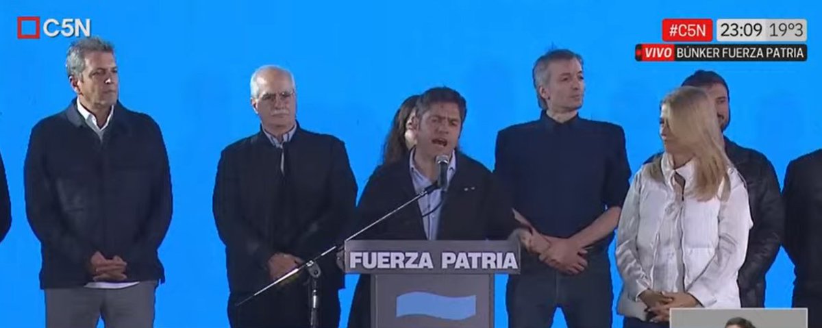 Colo 🇦🇷 (@der_colo) on Twitter photo Mira lo que son esas caras.
Aunque lo intenten disimular tienen el upite a la miseria. Mira lo que son esas caras.
Aunque lo intenten disimular tienen el upite a la miseria.