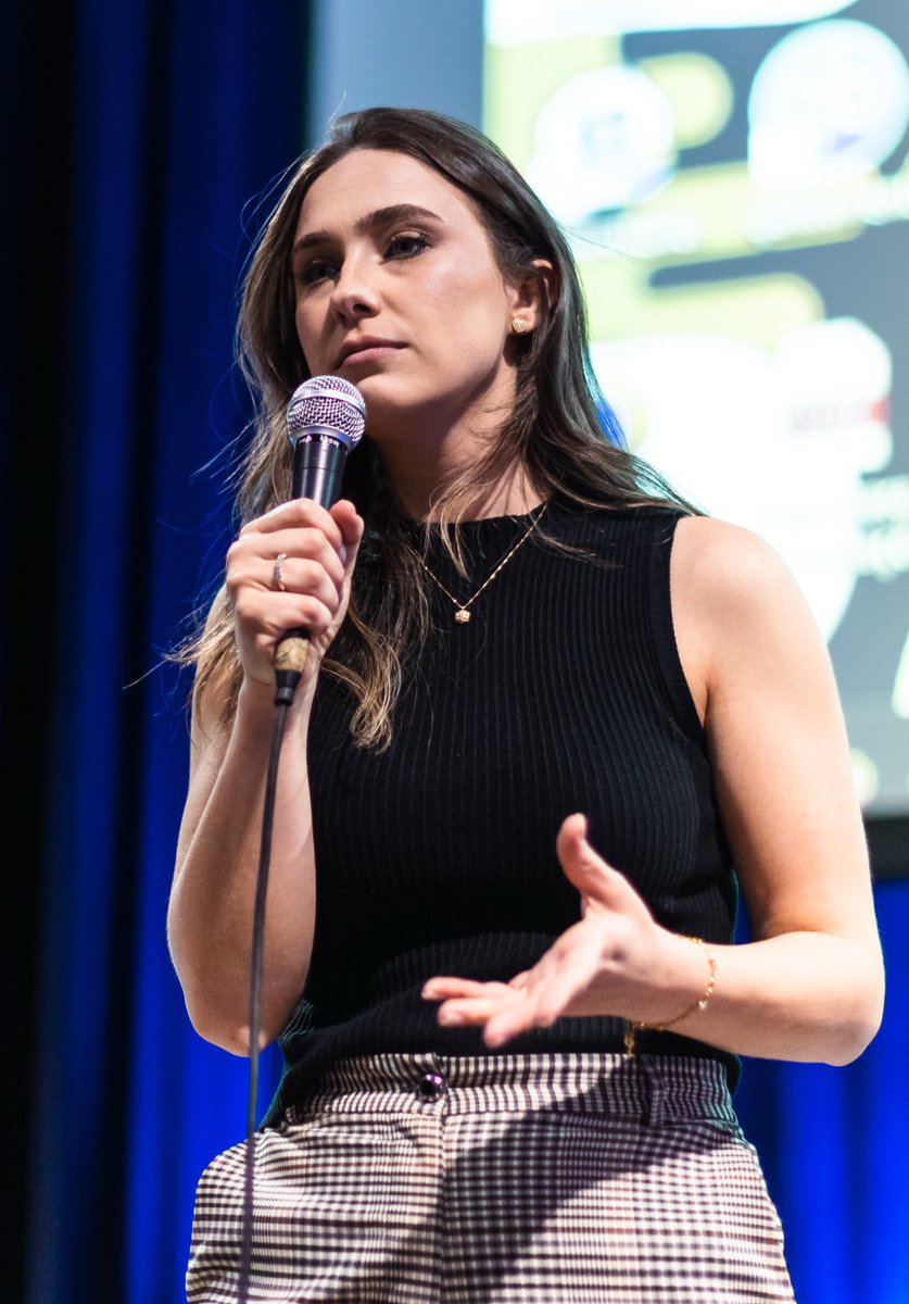 Teacher Paula Gabriela 🍎 tweet media