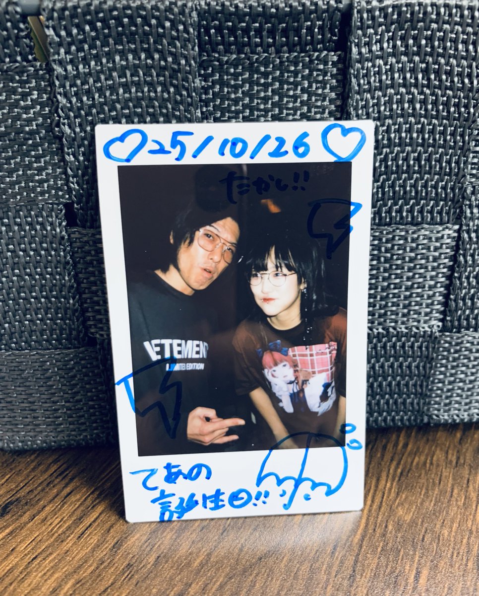 14_BLOCKS_VC's tweet image. 昨日テアチヘアーがとっても似合っていた時雨ちゃん☔️
ライヴ中、手を負傷したみたいで鬼の心配をしていたところ、後輩にキャラが崩壊してきてますよ？と言われ『もう手遅れや。』と一蹴しました⚡️
こんな楽しい日が続いて欲しいっす😁

#拝啓時雨日和