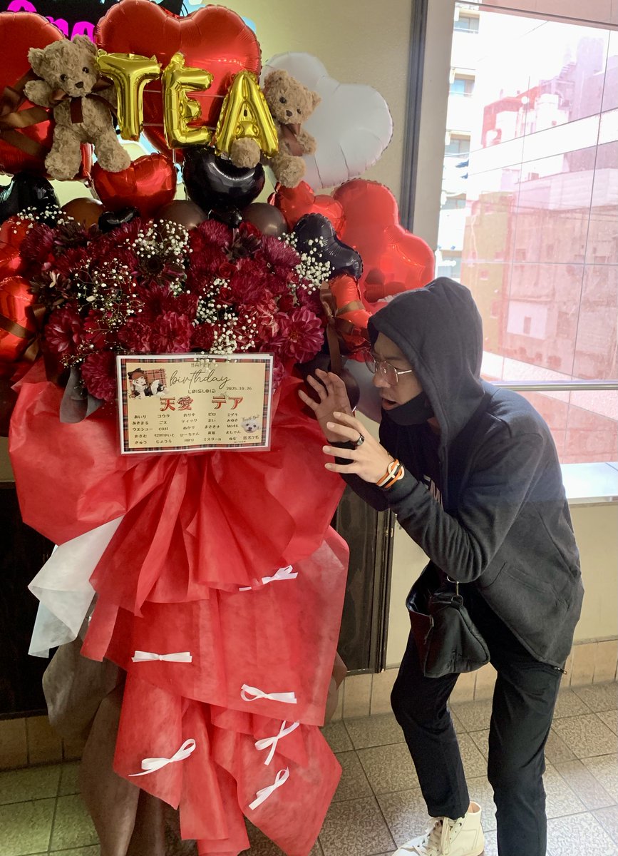 14_BLOCKS_VC's tweet image. 昨日テアチヘアーがとっても似合っていた時雨ちゃん☔️
ライヴ中、手を負傷したみたいで鬼の心配をしていたところ、後輩にキャラが崩壊してきてますよ？と言われ『もう手遅れや。』と一蹴しました⚡️
こんな楽しい日が続いて欲しいっす😁

#拝啓時雨日和