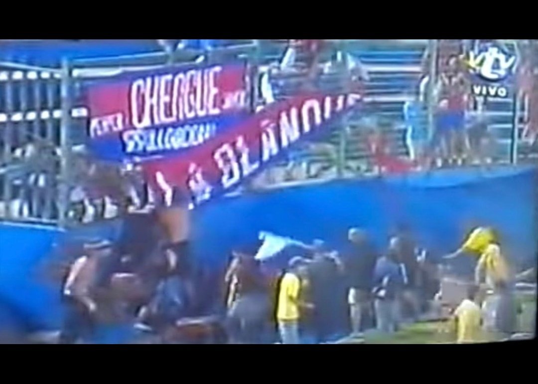 CalaSaimon's tweet photo. @RS1994_2021 @DiegoVal_1899 @intipiria78 @que_fuma Así de loquitas??
Gallina puta...🤣🤣🤣🤣🤣
Lo de Maldonado... no se olvida más.. https://t.co/pGqhWQjrIY