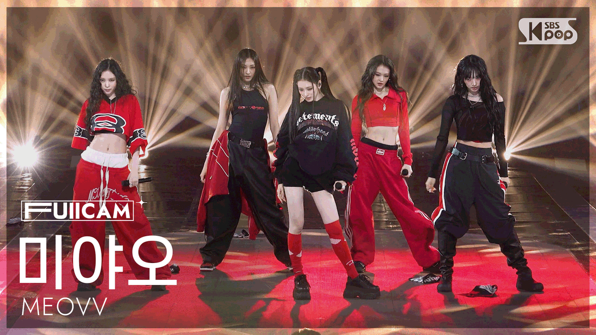 kpop_sbs's tweet photo. [📽#안방1열풀캠] 미야오 - BURNING UP

#인기가요 #미야오 #MEOVV #BURNINGUP @OFFICIAL_MEOVV

📌https://t.co/7XyEhxNPuz https://t.co/XJ1LaVoIb3