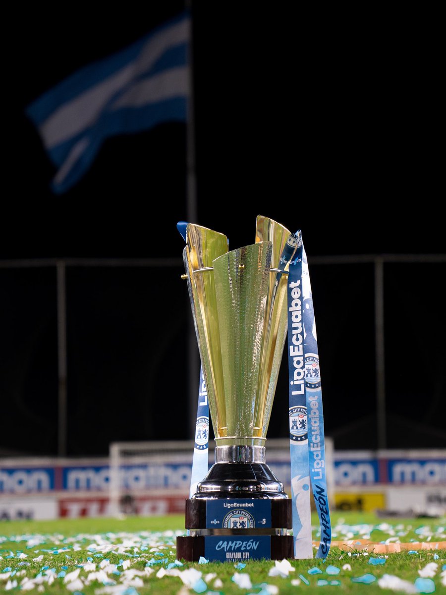 🏆 La Copa de Campeones descansa en casa. 

El premio al esfuerzo, al trabajo y a la garra 💪🏼

#VamosCity #ElEquipoDeLaCiudad #LigaEcuabet
