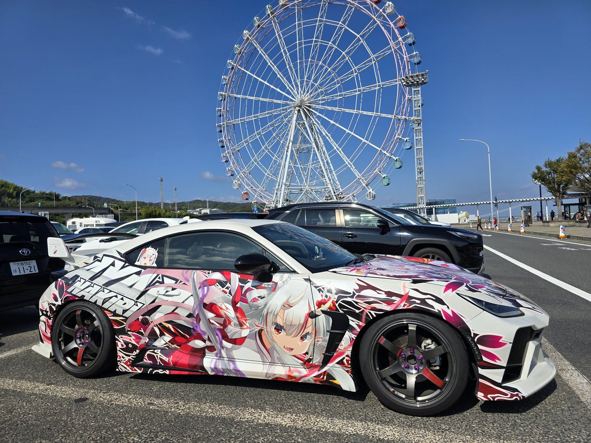 nakiriayame0's tweet image. 淡路SAなう😈