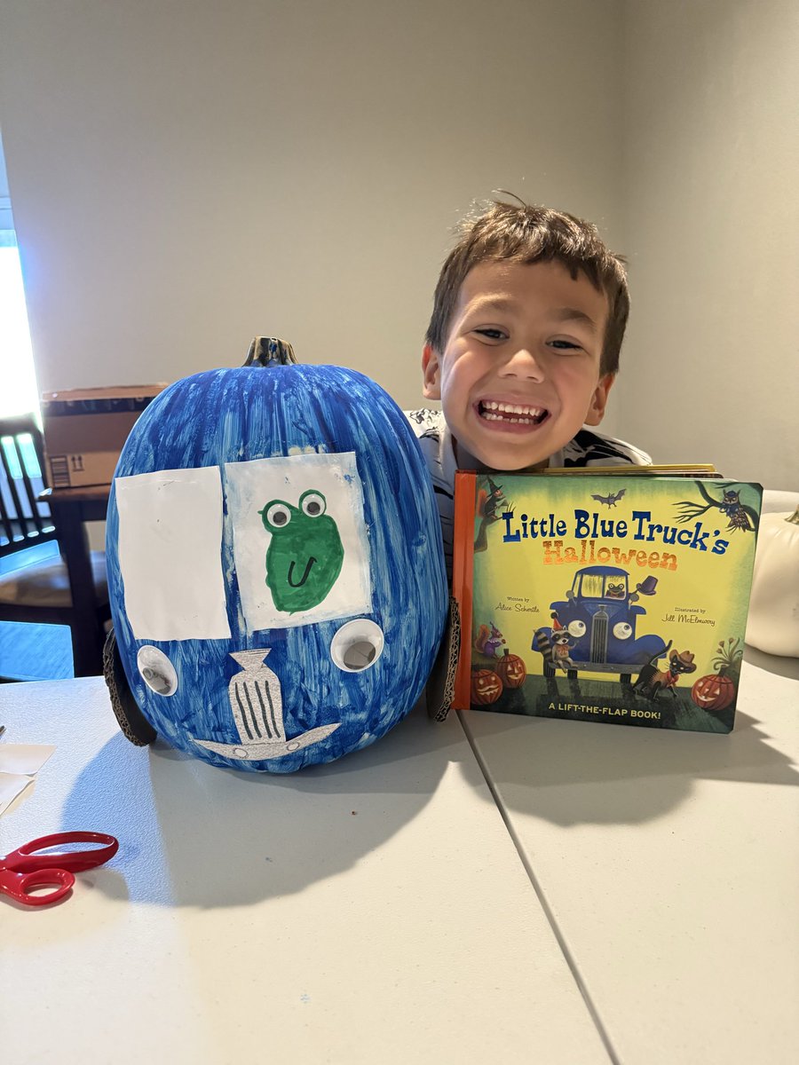 Cristina Salais tweet media