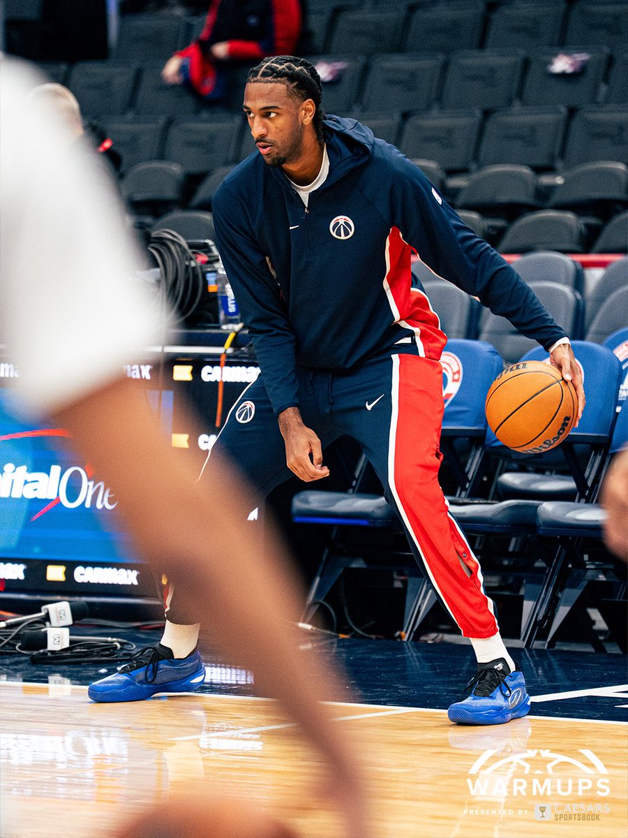 Ready to hoop! 🏀 
📺 @MonSportsNet
💻 Watch live: 
🤝 Pres. by @CaesarsSports