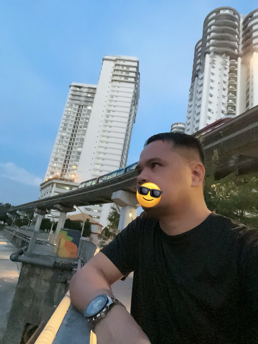 New chapter unlocked 🎂✨
They say life begins at this age — so let’s see what’s next! 🙏Thank You, Lord, for another year of grace and growth. Grabe, ang bilis ng panahon…
May magkakagusto pa kaya sa ganitong edad?
Kung meron pa…DM mo na ako, baka ikaw na ‘yung hinihintay ko🥰