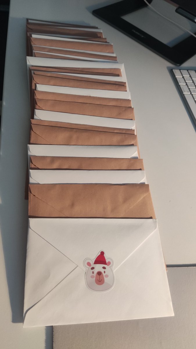 NandaIee's tweet photo. Christmas card time! 📨🎄

As it has become tradition, I will be looking to send out lots of Christmas cards again this year. 
If we are mutuals and you'd like to receive one, please DM me your address. 

Will send them out early December 🫶 https://t.co/8duJz1DO0W