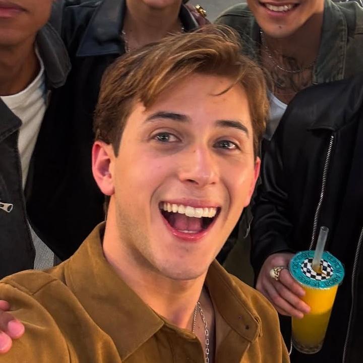 TE AMO TANTO MI VIDA ENTERA