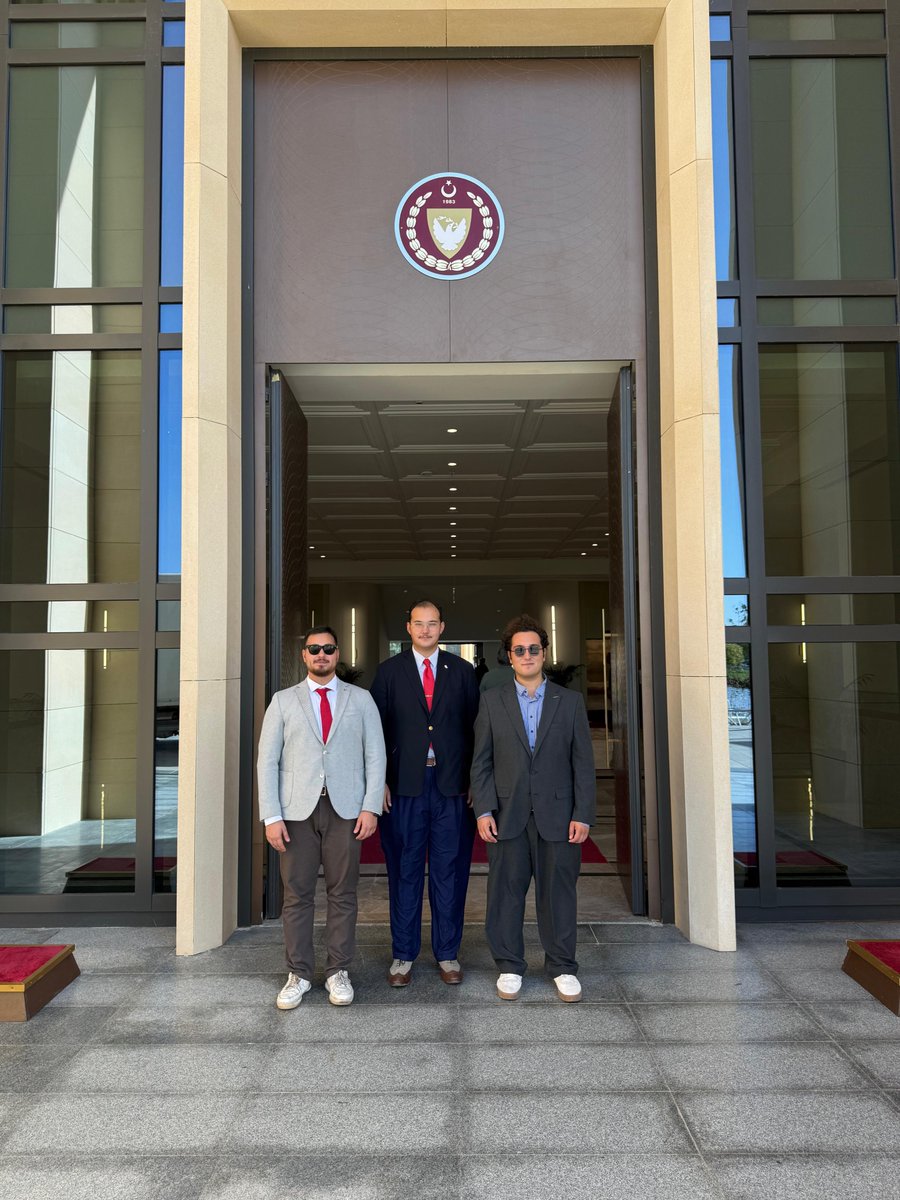 ODTÜ Kuzey Kıbrıs Kampüsü Atatürkçü Düşünce Topluluğu olarak geçtiğimiz Cuma günü Kuzey Kıbrıs Türk Cumhuriyeti Cumhurbaşkanlığı'nda düzenlenen Yeni Dönem Resepsiyonu'nun davetlisiydik.