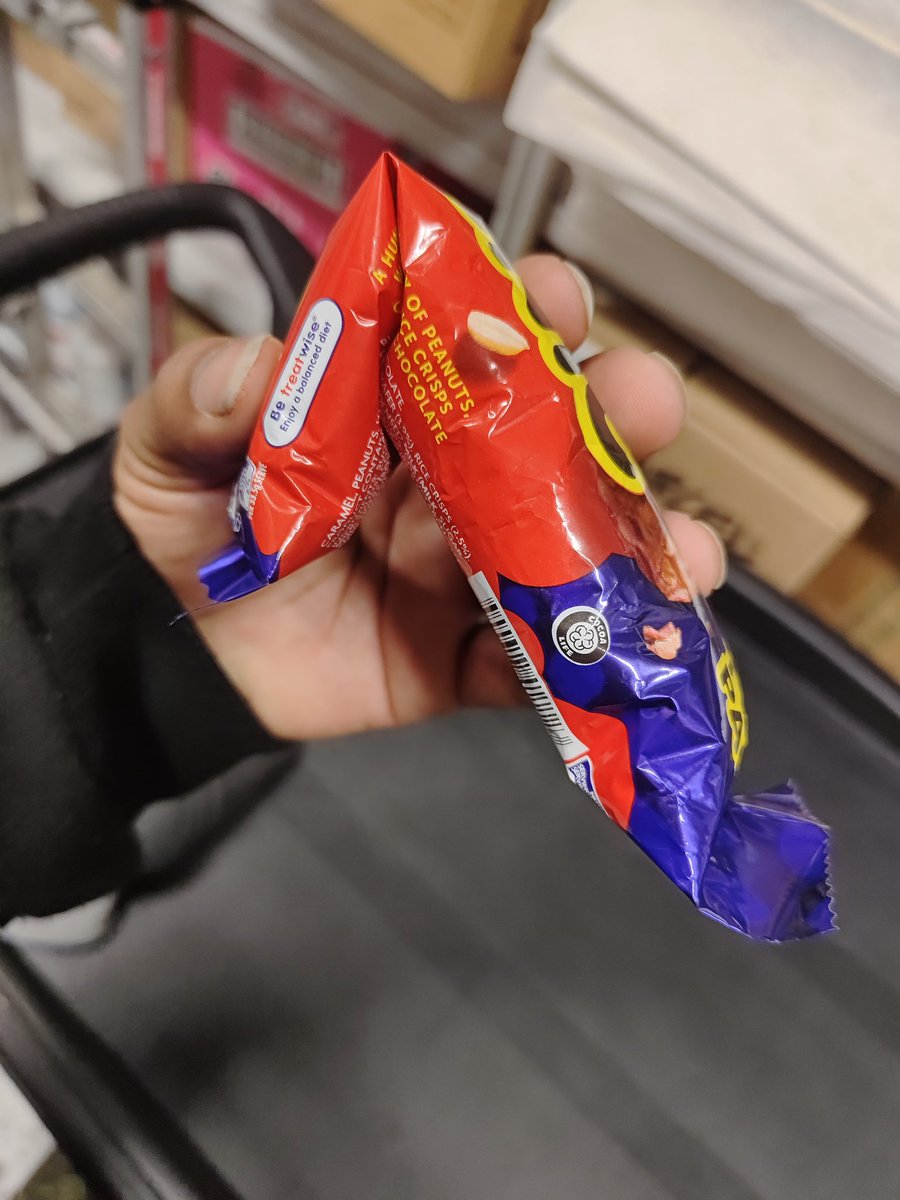 adithyas1906's tweet photo. @CadburyAU my Cadbury picnic twin bar only has one bar inside. The packet is still not open. If u guys want I'm ready to send it to you . But can u guys be more careful about such things. It's disappointing! https://t.co/rbHgGpUvg5