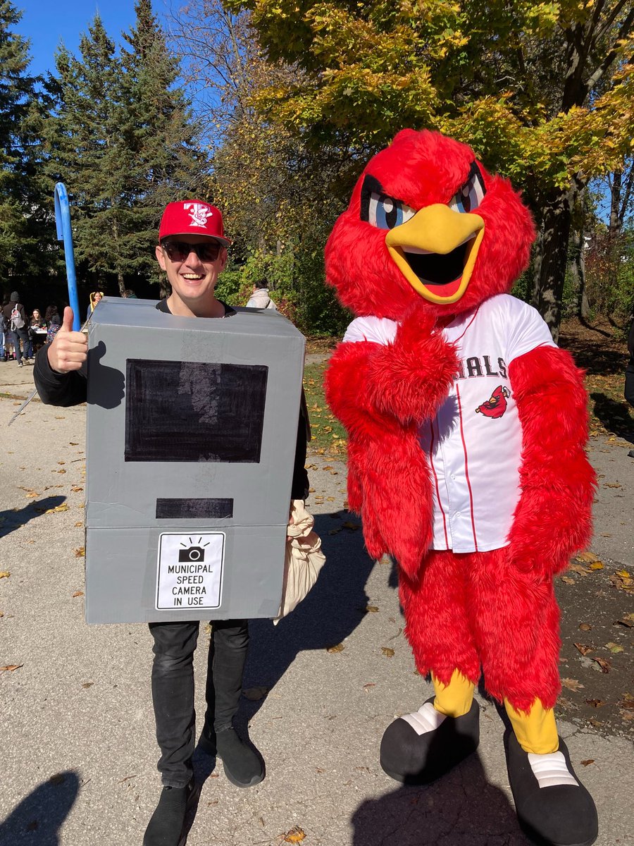 Bernie R. Bird tweet media