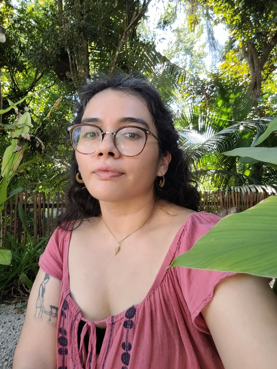 saludos desde los 39 grados sensación térmica

por cierto, aguanten los patios peninsulares que aún conservan todo su verdor 🌱🪲🌴🐛