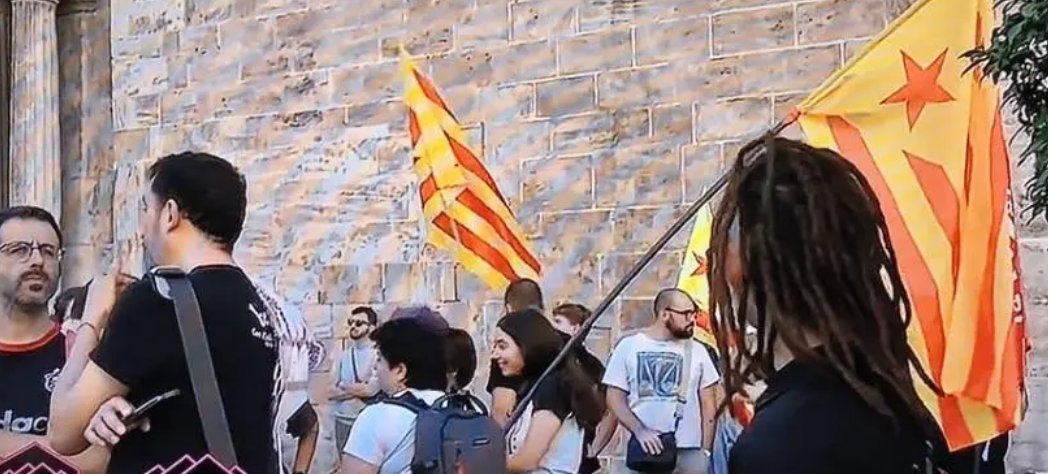 l'Esquerra batasuna catalanista.
Son 🐀 traure les marfegues per Valencia.