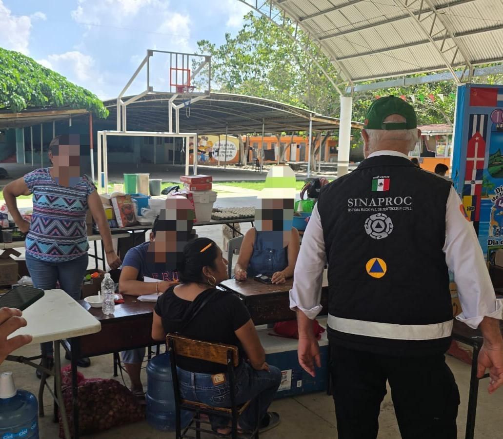 Coordinación interinstitucional en apoyo a refugios temporales en Álamo, Veracruz 🏠🤝

Los tres órdenes de gobierno trabajan de manera conjunta para garantizar atención continua a las familias alojadas en refugios temporales, asegurando suministros, asistencia social y servicios