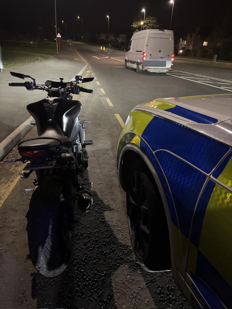 #RPU3 attended further car meets last night and saw the rider of this motorbike driving dangerously with its plate flipped. It failed to stop and was stung, the rider arrested and their bike seized #TwoNewTyresPlease #CantRunCantHide #OpDrift CAD 25-1420 DG