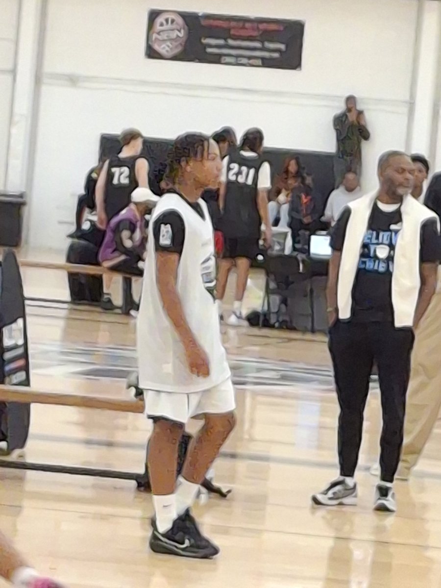 chickg3's tweet photo. Sunday morning Unsung guys @FCPPangos All East Frosh/Soph camp from Seton Hall- 5'10" '29 Miles Middleton p-l (Trinity School, NY), 6'5" '29 Mohamed Magassouba p-r (Promise Academy, NY) &amp; 5'10" '29 Azariah Cross (no pic) (Paramus Catholic, NJ). https://t.co/v2BD8AZXPj