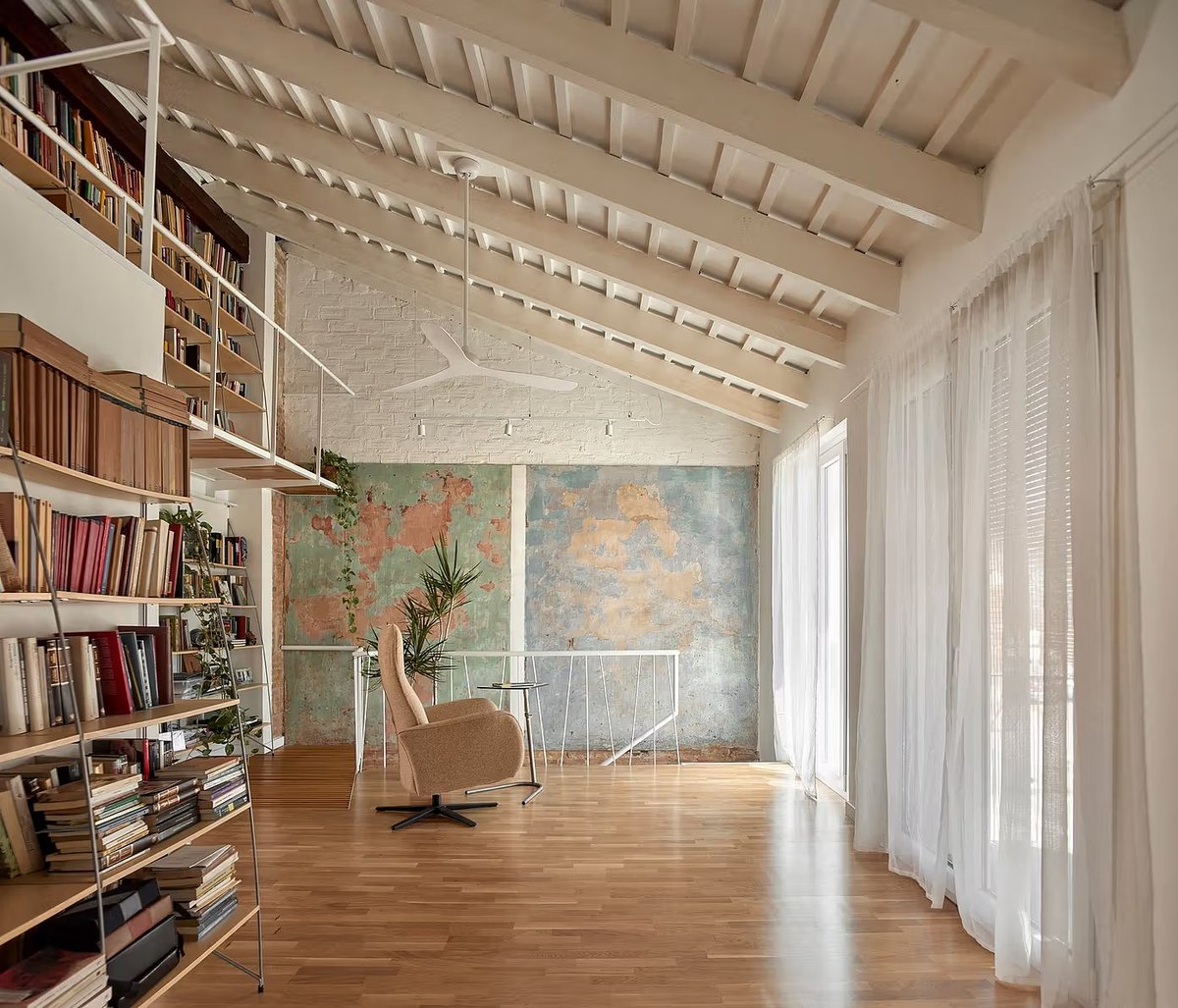 kotecinho's tweet photo. La casa del filósofo
Barrio de Nazaret. Valencia

Jose Costa Arq.