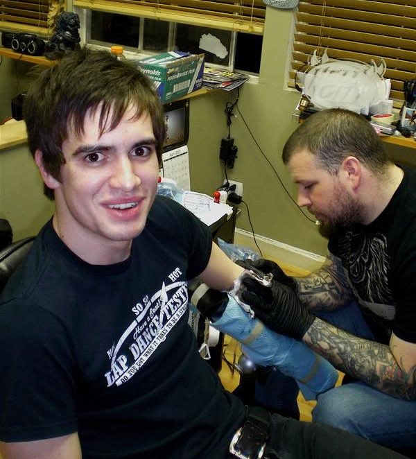 ryrovampire's tweet image. Ryden tattoo date