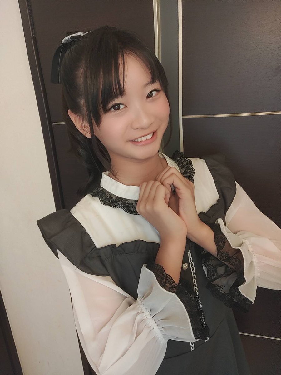 DP_KAHARU's tweet image. おはるん🌸
今日の18時30分から、SHOWROOMで第4回目のロードモバイルのゲーム配信します!
ぜひ見に来てね〜ん🎶
学校行ってきます!みんなもいってらっしゃい💞
 #PR  #ローモバ   #DIANNAプロジェクト  #こっちむいてダーリン  #花春