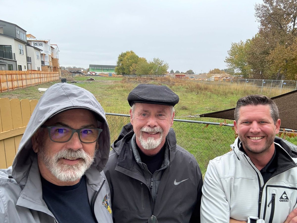 Rain didn’t keep us away yesterday! Such a joy to be joined by volunteers to knock on doors in Garden City (even with rainy weather!)