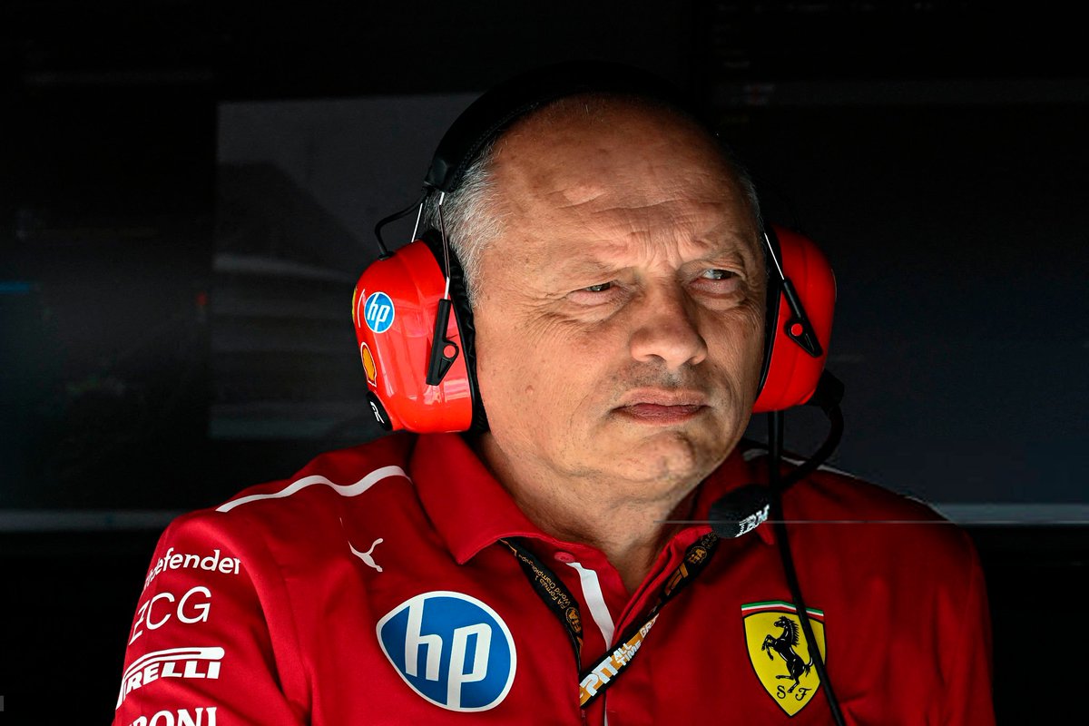🔴 Ferrari : les déclarations de Frédéric Vasseur après le Grand Prix du Mexique.

- « Je pense que la pénalité infligée à Lewis est trop sévère, mais je ne pense pas qu'il y ait matière à discussion, car il n'a pas réussi à garder la voiture sur la bonne partie de la piste pour