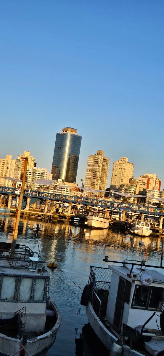 Que sobra?
Un daño visual irreparable.