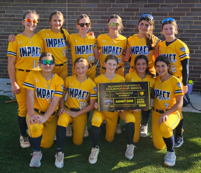 Chloe Demmeck tweet media