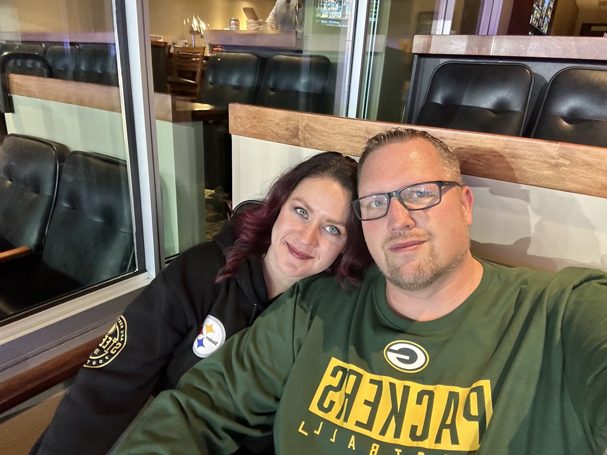SnowMan12781's tweet photo. #GoPackGo #Steelers #SteelersNation https://t.co/xuf67yHnlT