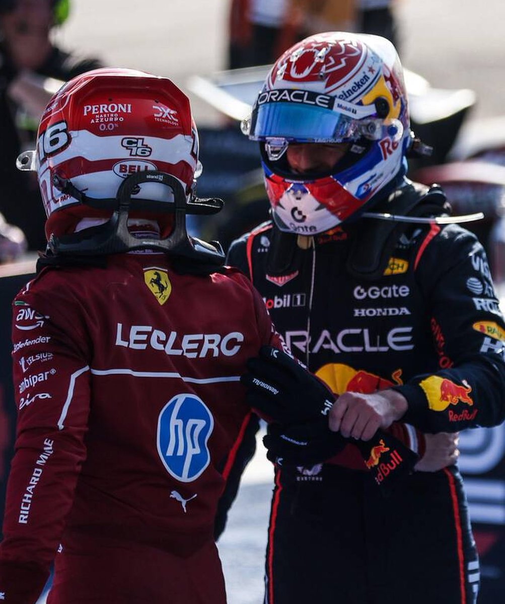 elmejordelresto's tweet image. Max: "Estoy un poco decepcionado con el VSC del final. Tenía ganas de luchar con Charles, siempre tenemos buenas batallas"
Algún día tendremos lucha por el título entre estos dos, algún día...
#F1 #MexicoGP 🇲🇽
