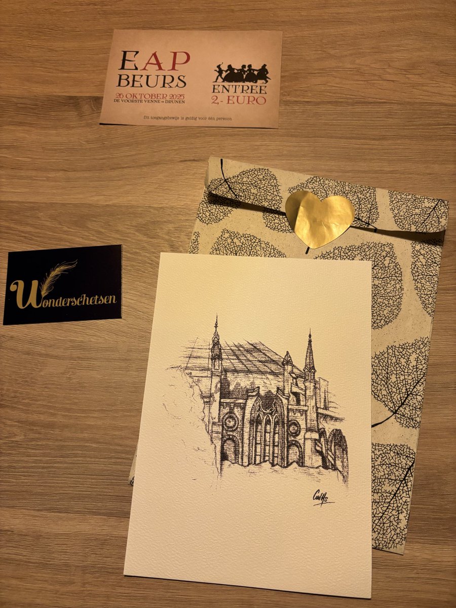 Themagical's tweet photo. Vandaag op de #eapbeurs was er zo ontzettend veel mooie Efteling fan art, was lastig kiezen maar heb gelukkig enkele mooie kunstwerken kunnen kopen 😍 #efteling https://t.co/n847JAcGpI