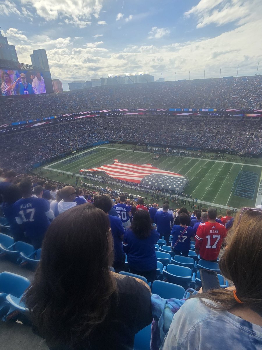 GHMS_Science8's tweet image. What a great game and even better in person! Bills Mafia was out force and we were loud!