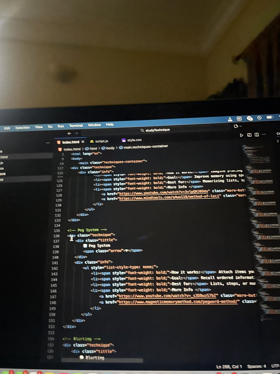 hajocodes's tweet image. Day 24 #100DaysOfCode 
Added more study techniques to the project 
But currently facing an error with the DOM display 
Will try again tomorrow
