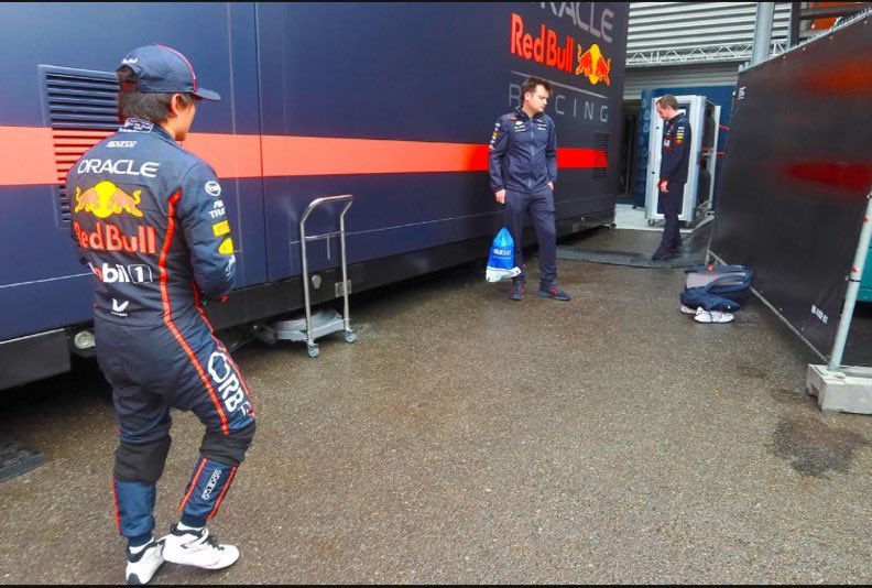 almaalarm's tweet image. #runitback