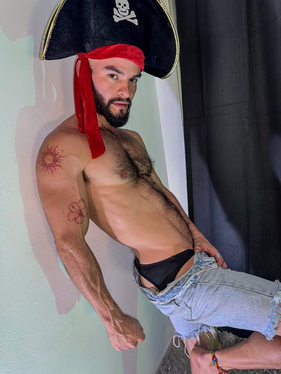 🏴‍☠️🏴‍☠️🏴‍☠️