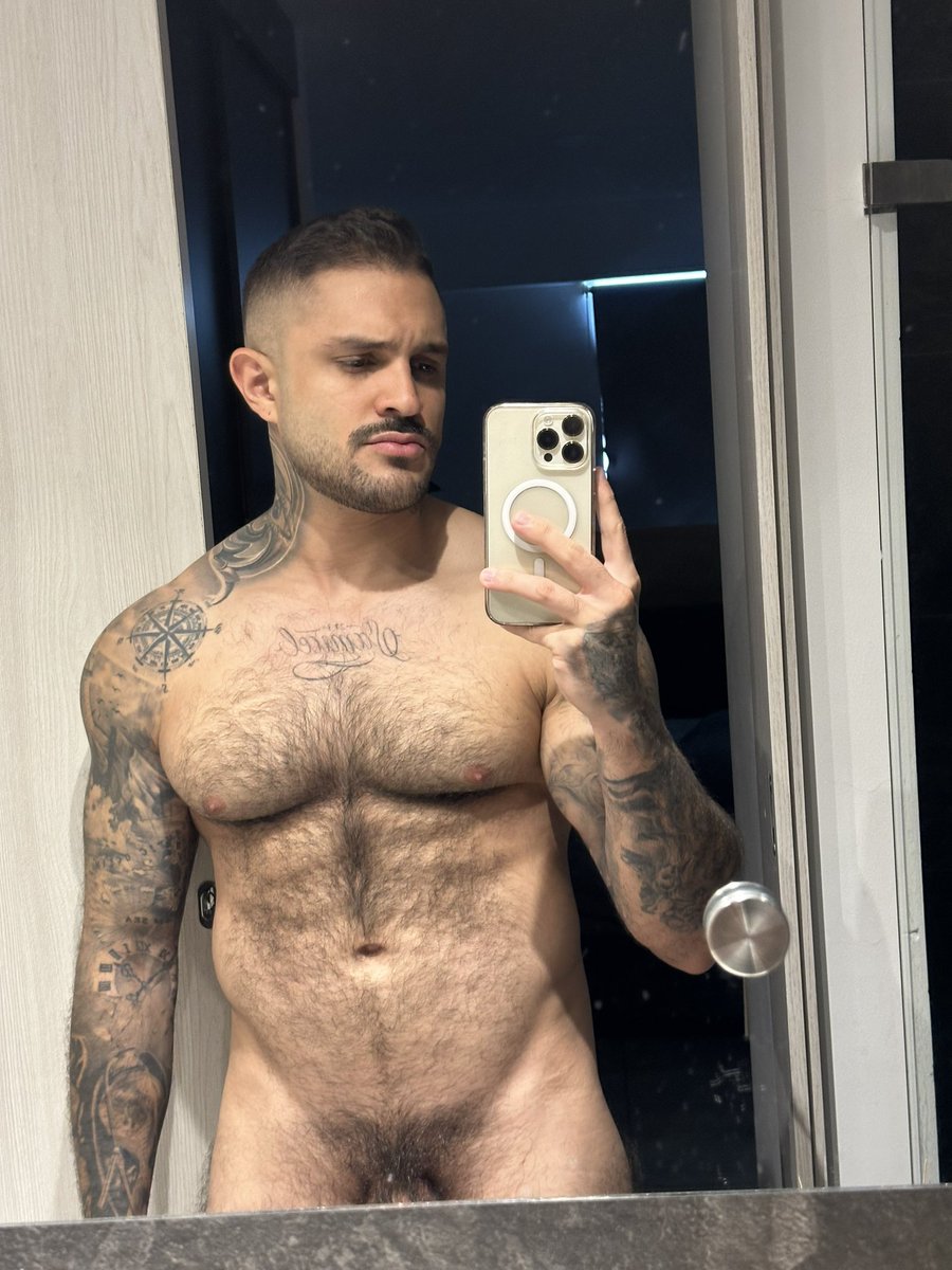 Julian Tucker tweet media